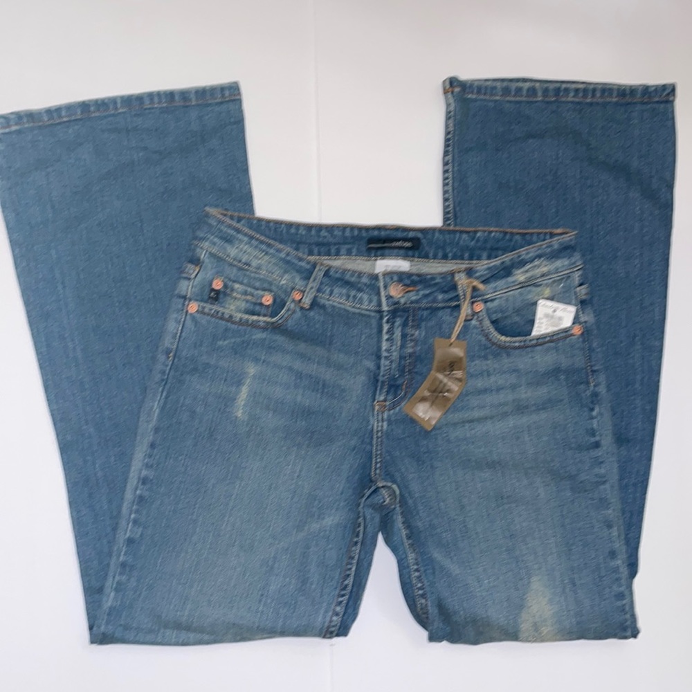 Refuge Jeans Junior size 9S Distressed Denim Charlotte Russe NEW WITH TAGS